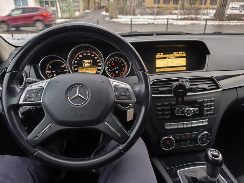 Mercedes-Benz C 180