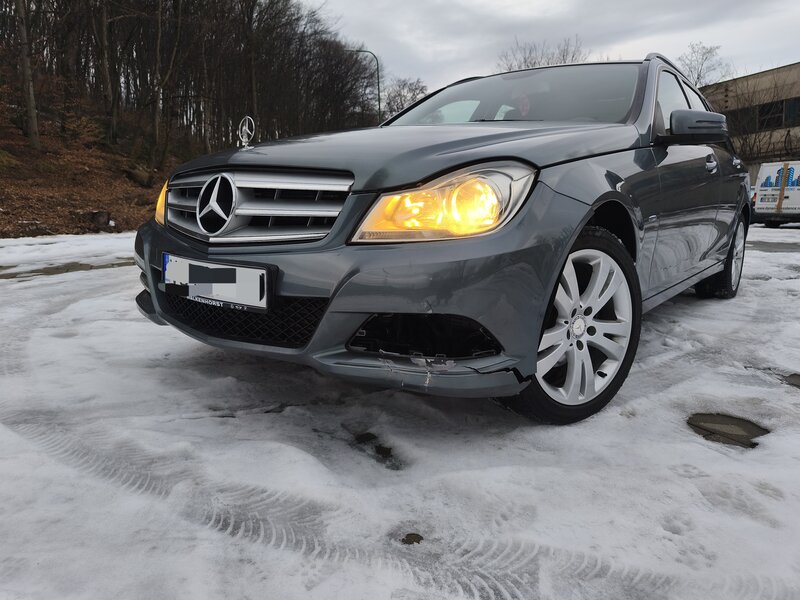 Mercedes-Benz C 180